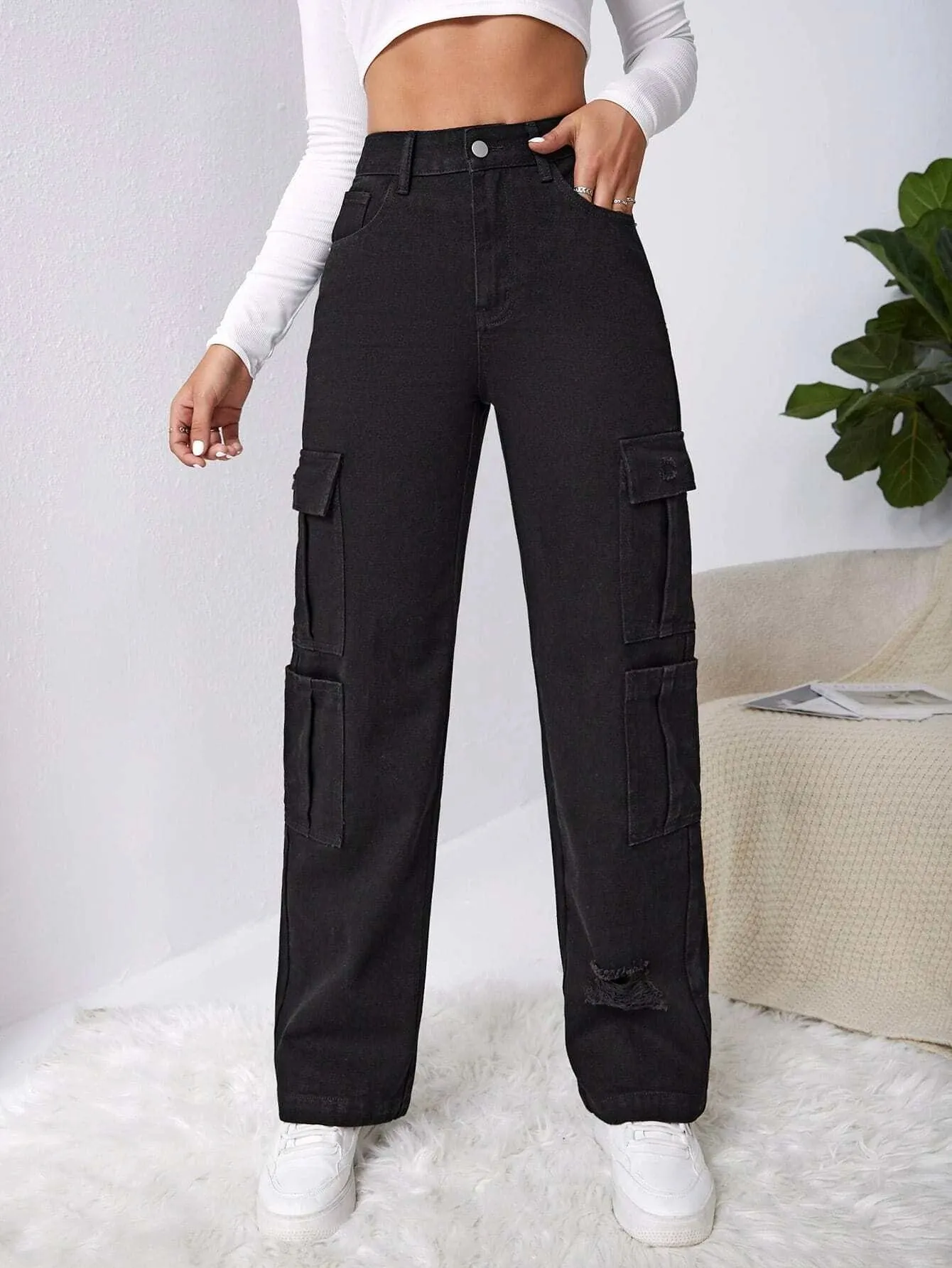 Flap Pocket Ripped Jeans