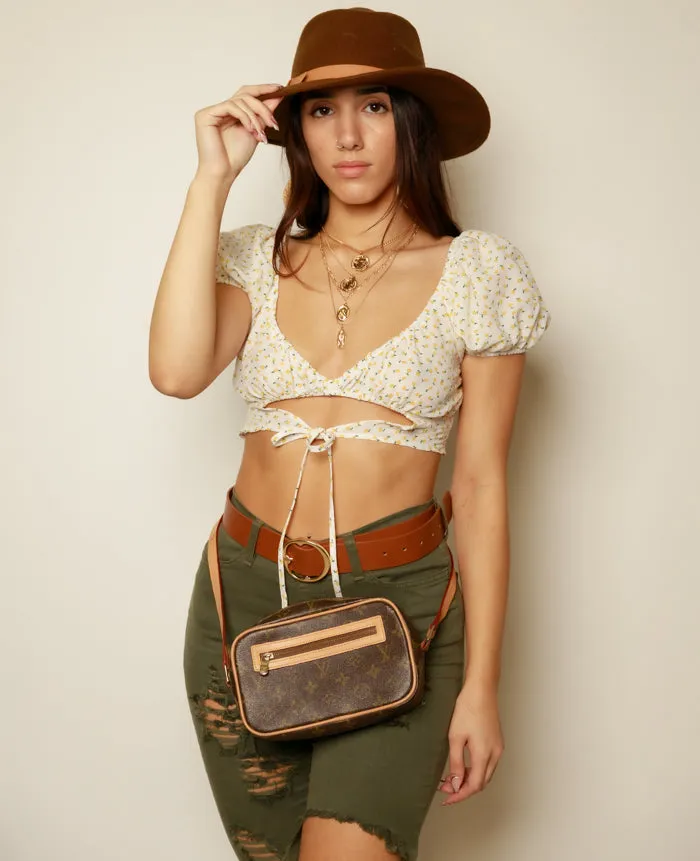 Honey Bee | Keyhole Crop